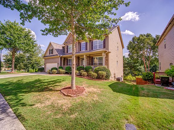 2nd image of 3675 Chestnut Meadows Dr