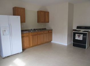 31 Chester St APT 2, Woonsocket, RI 02895