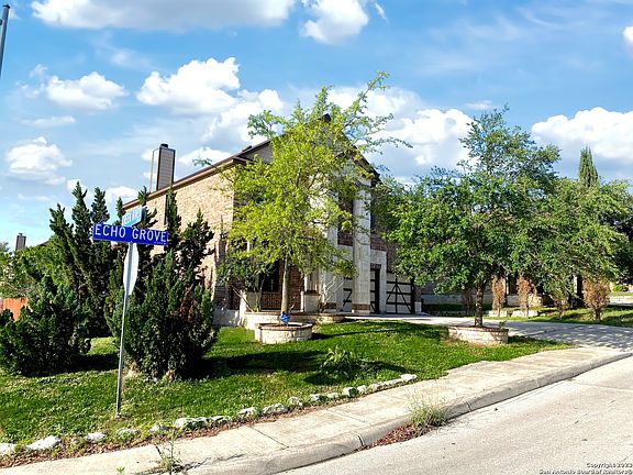 5th image of 4558 Echo Grove