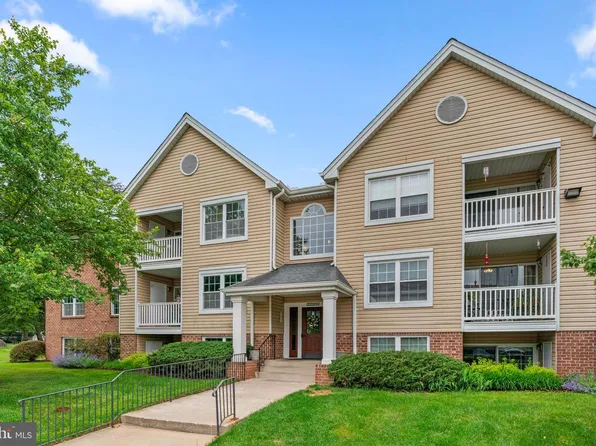 10 Rumford Dr Unit 104, Baltimore, MD 21228