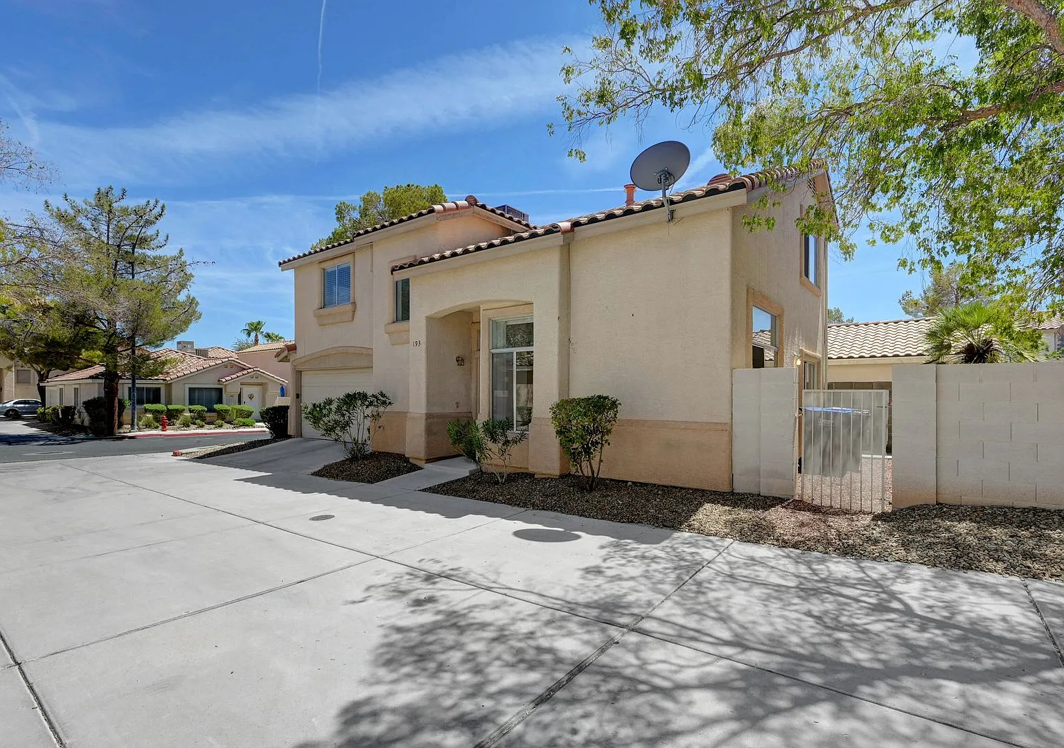 Gated Community With Community Pool, This Is Hot — Photo 2