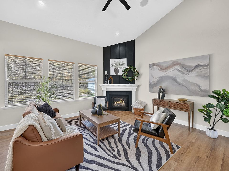 1st image of 15082 S Eagle Crest Dr