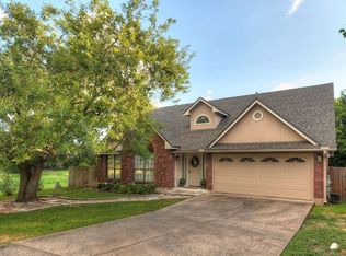 7909 Wheel Rim Cir, Austin, TX 78749