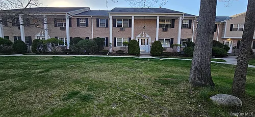 276 Parkside Dr Photo 1