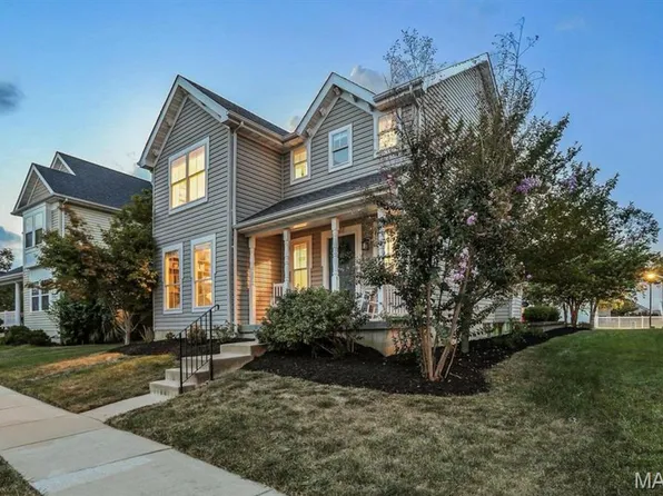 617 Grey Mountain Dr, O'Fallon, MO 63368