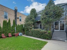 417 City Island Ave, Bronx, NY