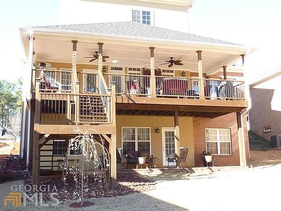 2nd image of 109 Crown Ct