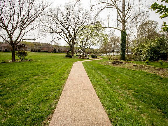 4th image of 10639 Lakecove Way