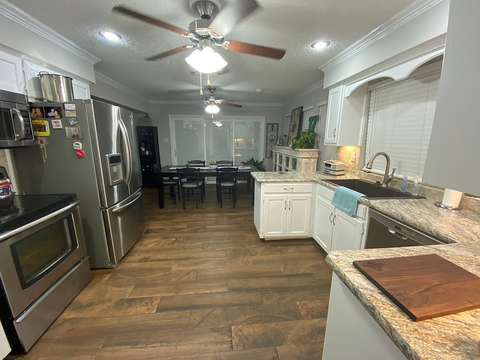 Kitchen and dining room