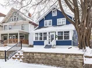 888 Laurel Ave, Saint Paul, MN 55104