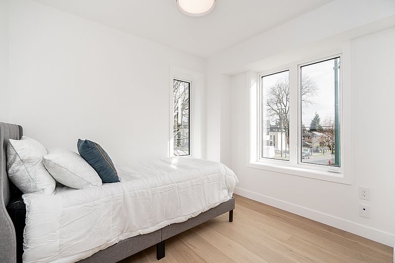 Vancouver Townhouse for rent - 3 Bedrooms — photo 12