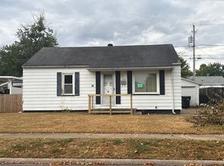 1508 Tennell Rd, Pekin, IL 61554