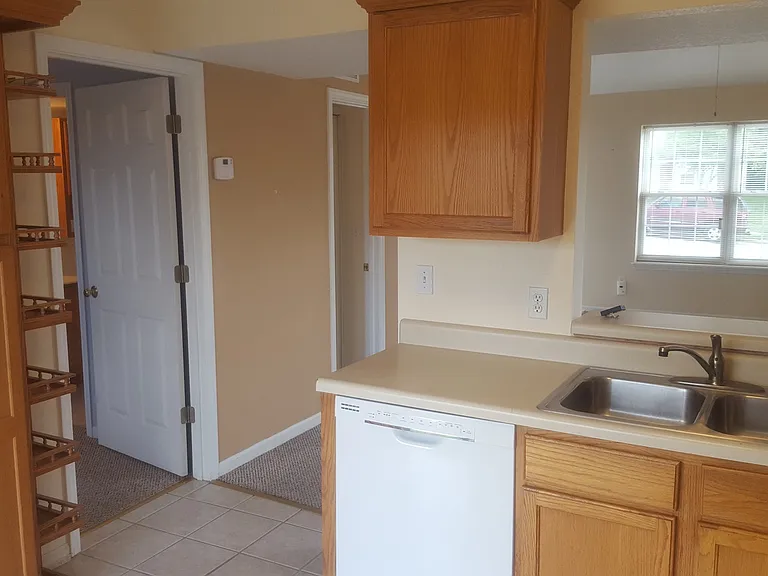 3408-3410 Squirrel Dr — Photo 10