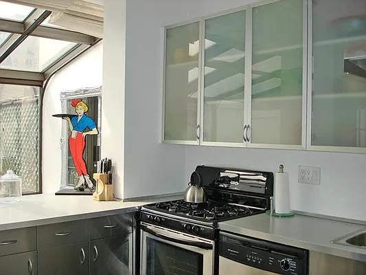 Rented by Sotheby's International Realty | media 8