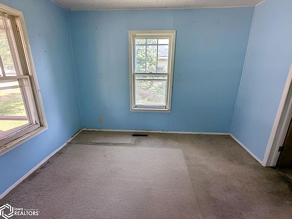 4th image of 3012 Avenue K