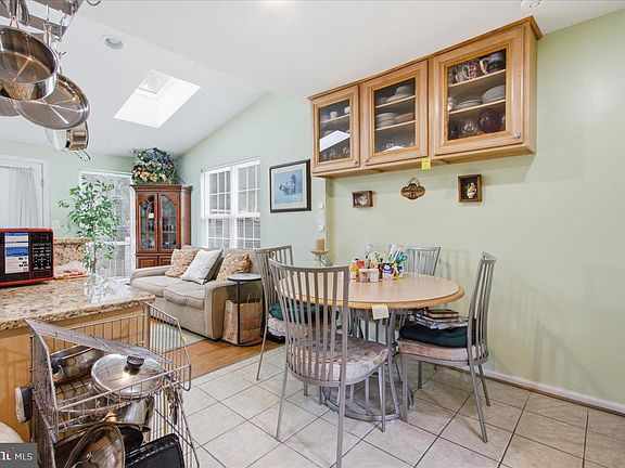 5th image of 6424 Fairbanks St