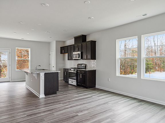 4th image of 2497 Tonoloway Dr #4