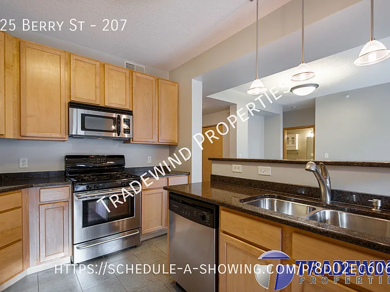 825 Berry St #207 — Photo 3