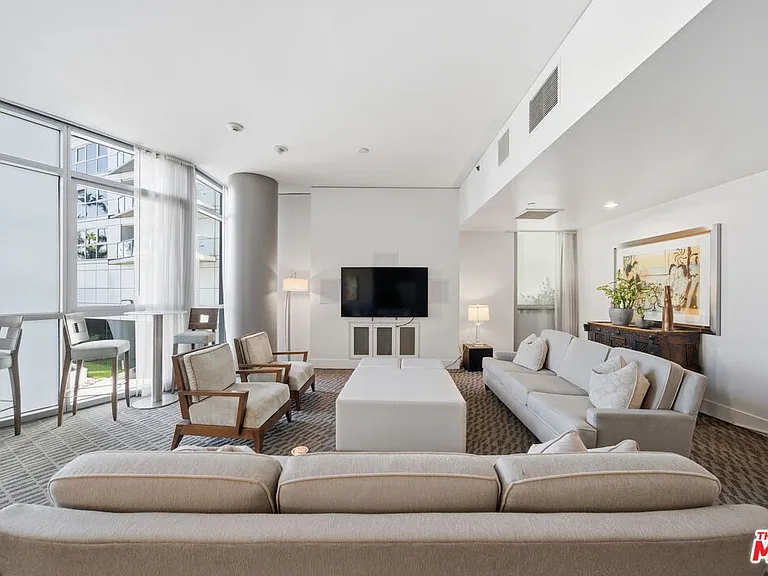13650 Marina Pointe Dr #1603 — Photo 64