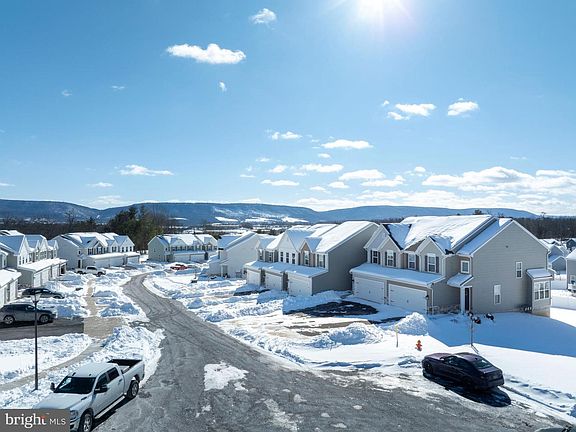 5th image of 277 Isabella Cir