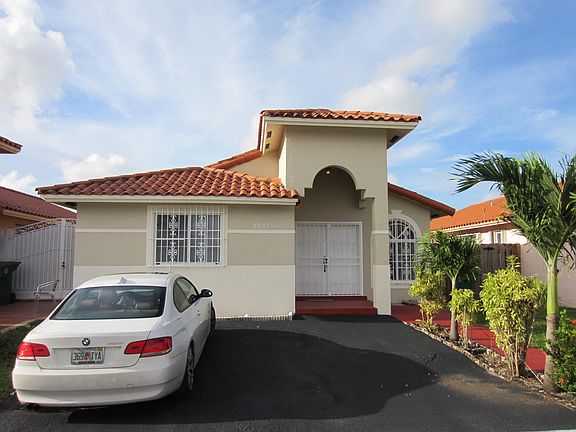 2nd image of 8847 NW 110th Ln