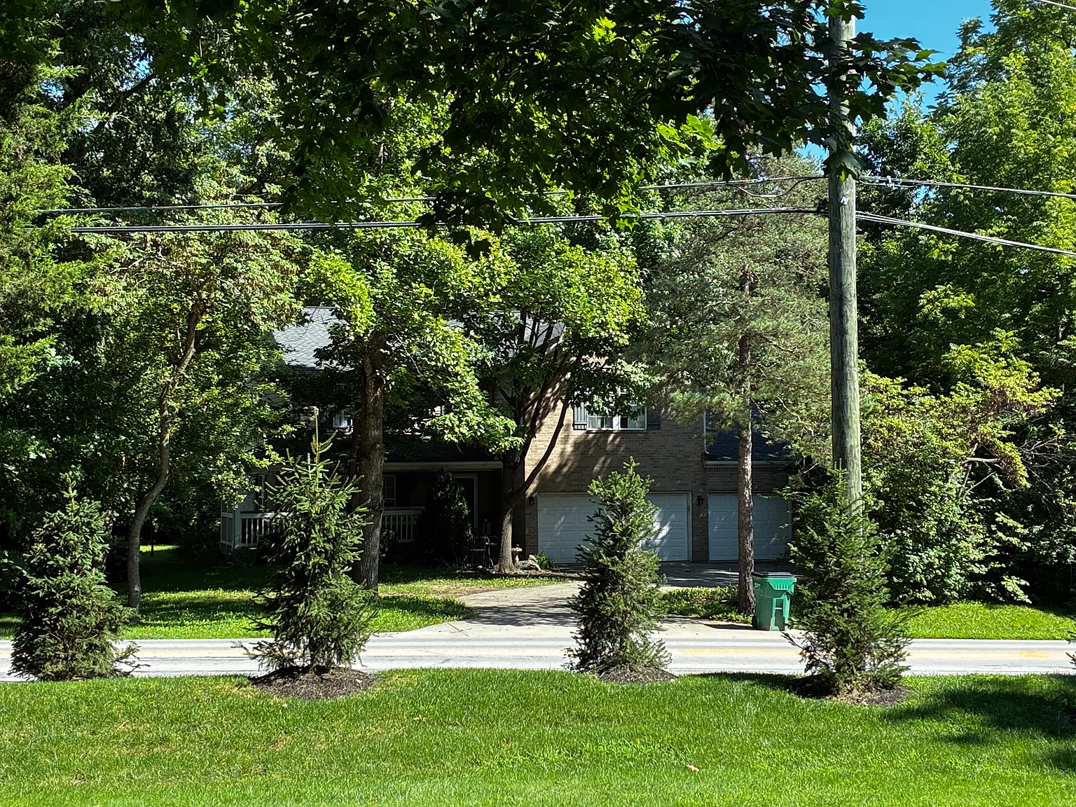 E 106th St, Fishers — Photo 4