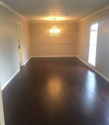 3rd image of 301 51st St