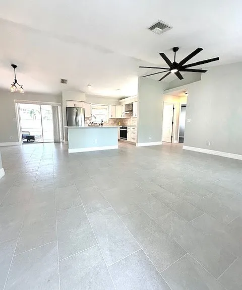 1314 SE 11th St — Photo 3