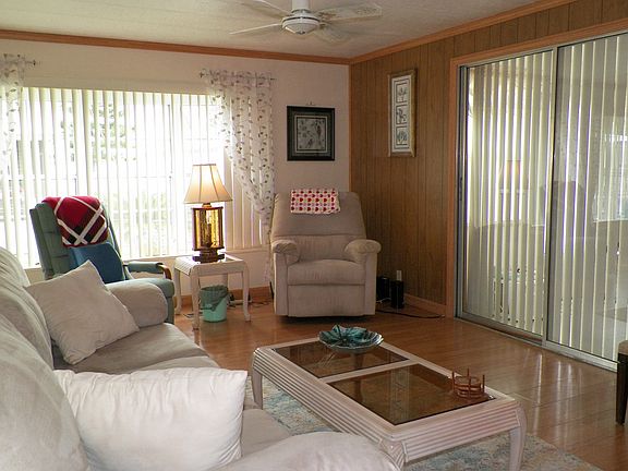 2nd image of 41 Garden Pl