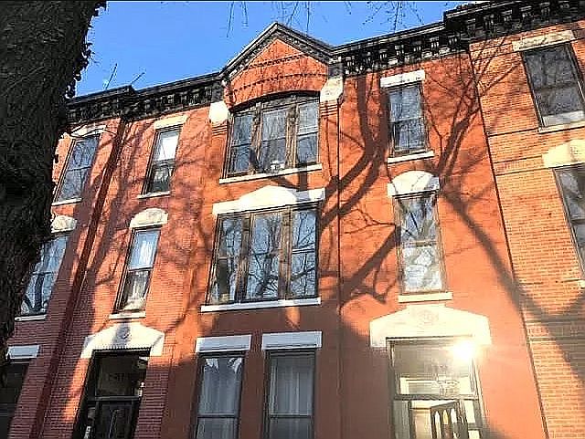 1st image of 2119 N Cleveland Ave #3