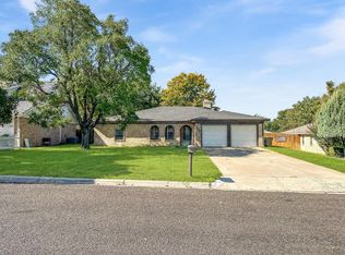 216 Skycrest St, Borger, TX 79007