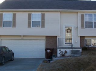 8212 N 153rd Ter, Bennington, NE 68007