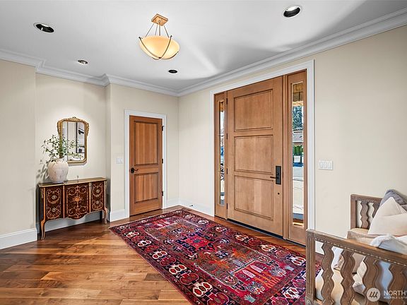 3rd image of 319 N 10th Street