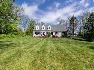 64 Garboski Rd, Stockton, NJ 08559