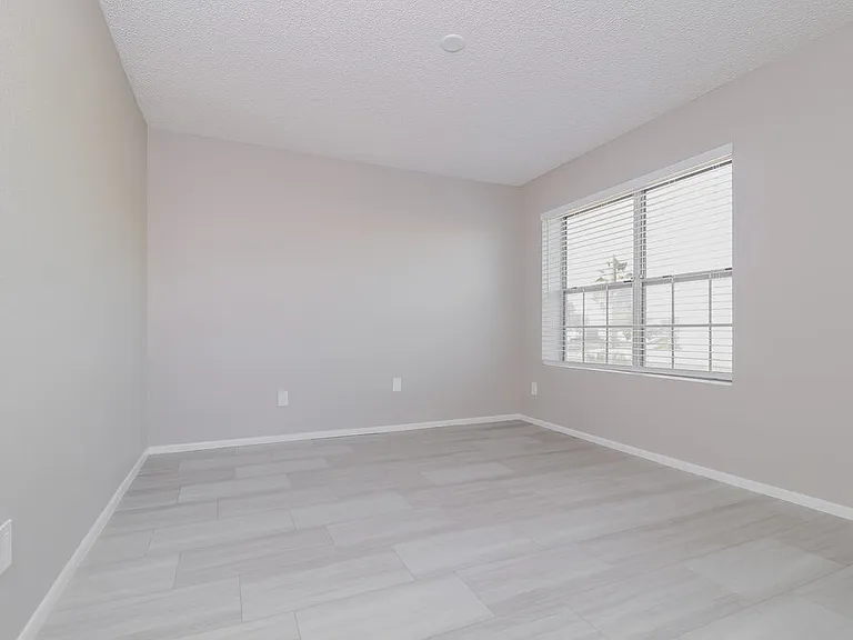 17909 N 88th Dr — Photo 13