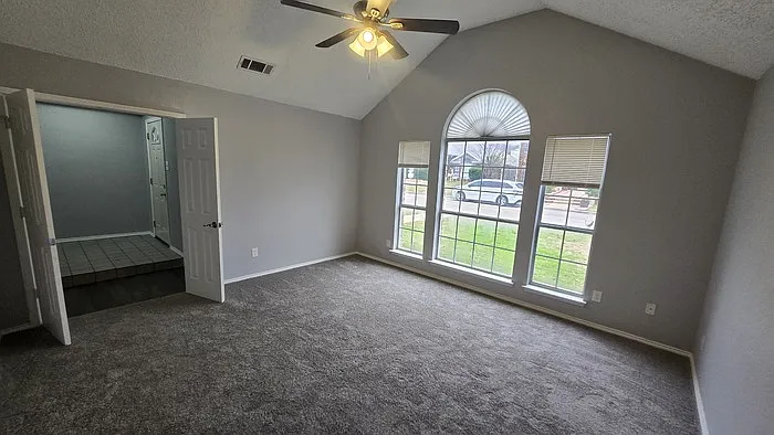 6909 Club Creek Dr — Photo 10