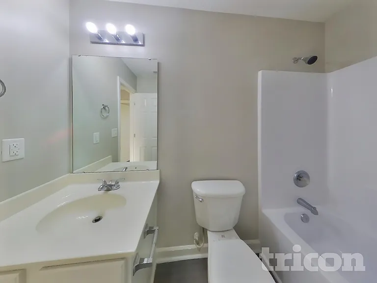 1032 Crowders Woods Dr — Photo 13