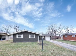 709 N Eppington Dr, Dayton, OH 45426