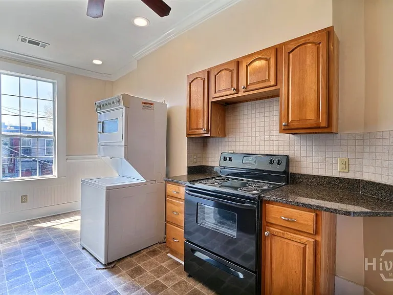 315 W Gwinnett St — Photo 14
