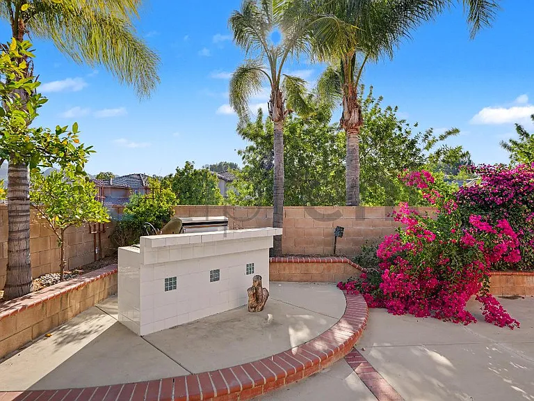 25014 Oliver Way — Photo 36