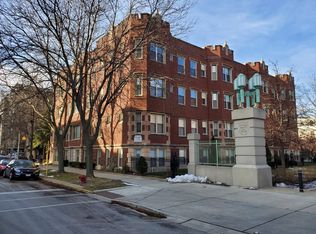 6300 N Kenmore Ave, Chicago, IL 60660