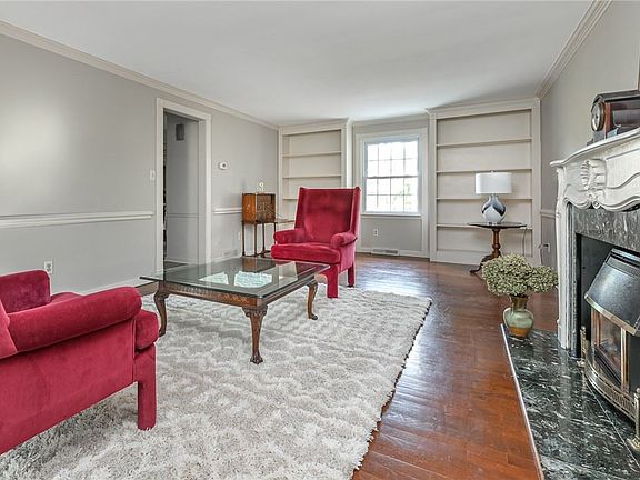 5th image of 1021 Woodhill Dr