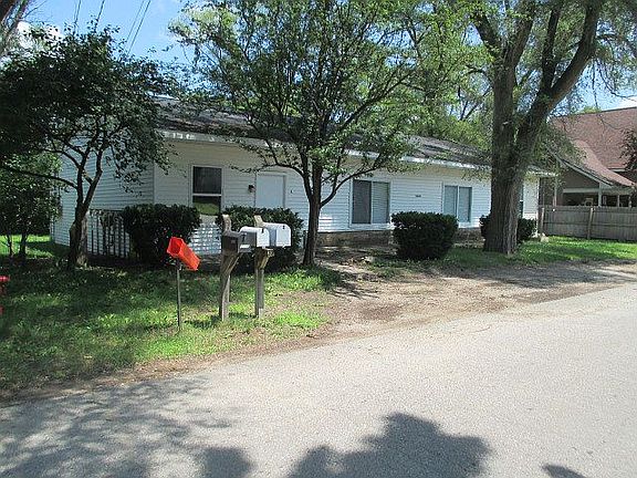 SW Corner - Unit A entrance