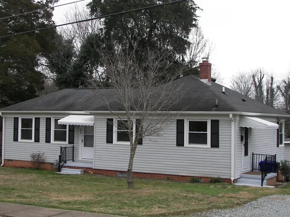 624 N Charles St, Mebane, NC 27302