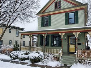 17 S Franklin St, Athens, NY 12015