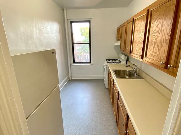 4th image of 34-15 31st Ave #4F