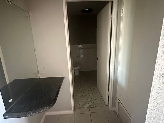 2nd image of 1120 W Gardenia Ave #1