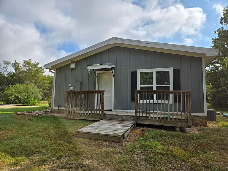 5416 Raymond Stotzer Pkwy — Photo 19