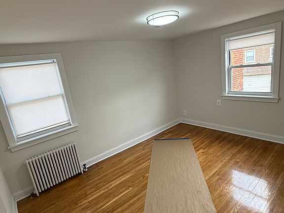 3rd image of 68-10 224th St