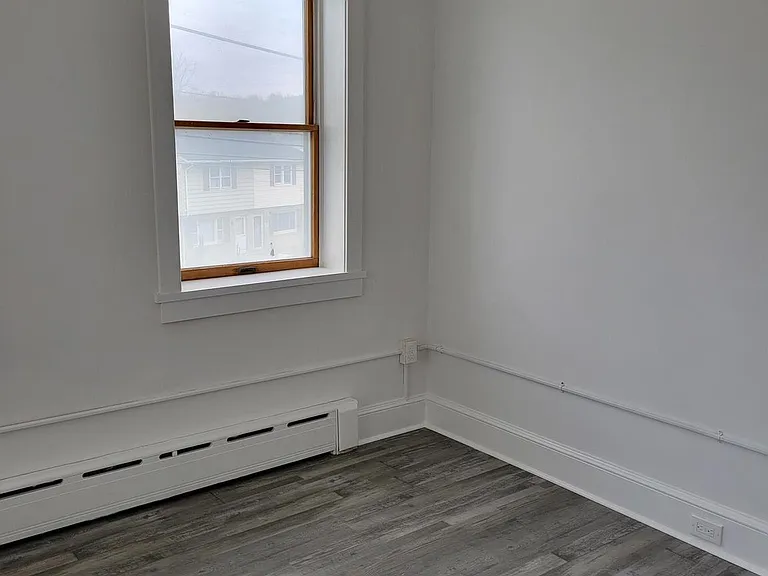 1801 S Main St #4 — Photo 15